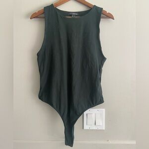 🌸 Revamped 🌸 deep green bodysuit